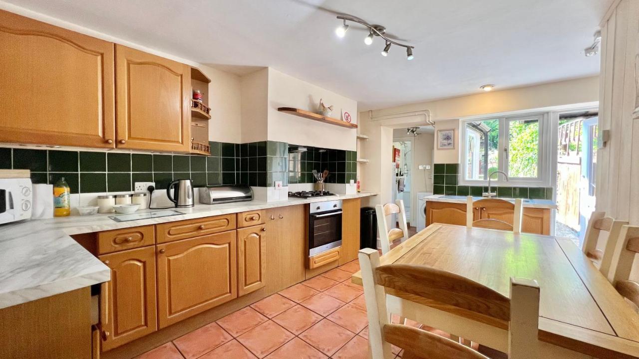 Holiday home 3 Bedroom Character Townhouse On Edge Of Blackdown Hills